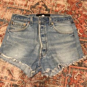Levi’s Cut Off Shorts High Wasted Size 28